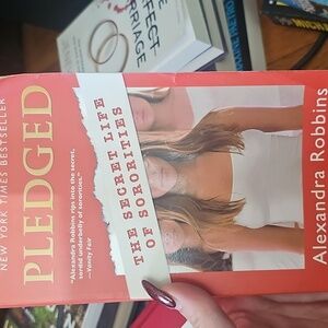 ⭐️3/$12⭐️ Pledged